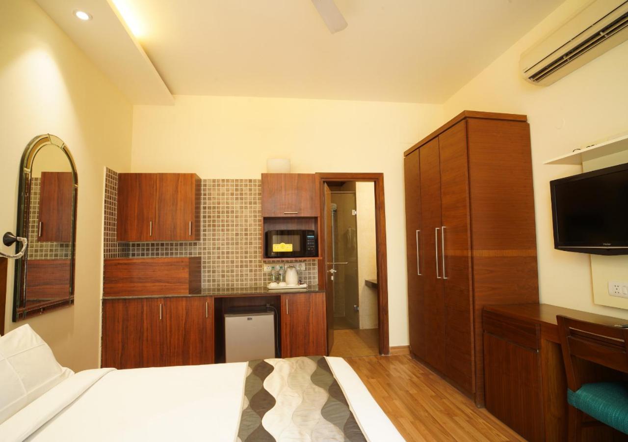 Uds Villa Scandinavian B&B - Next To Vfs Új-Delhi Kültér fotó