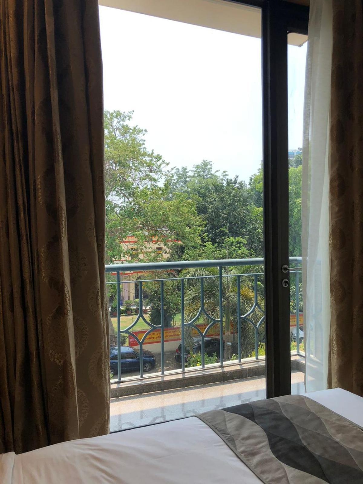 Uds Villa Scandinavian B&B - Next To Vfs Új-Delhi Kültér fotó