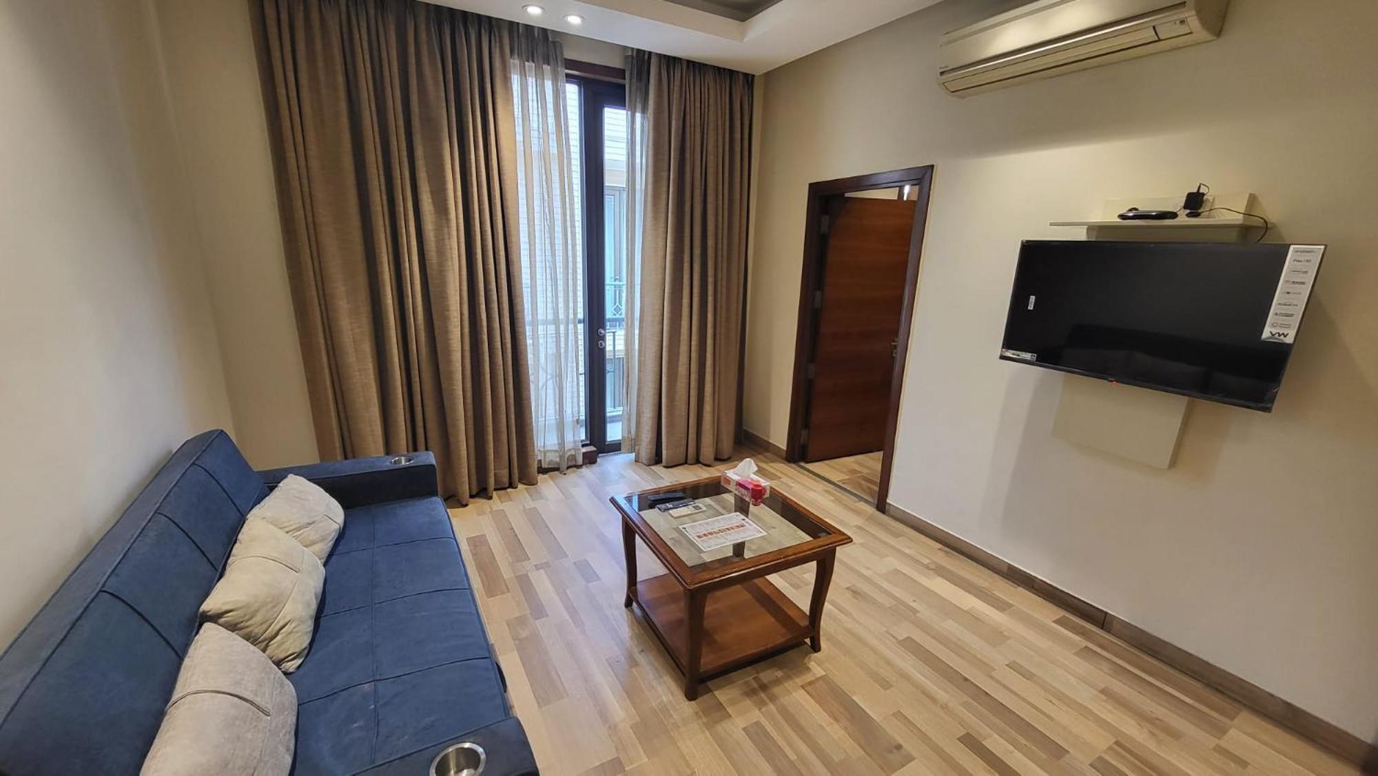 Uds Villa Scandinavian B&B - Next To Vfs Új-Delhi Kültér fotó