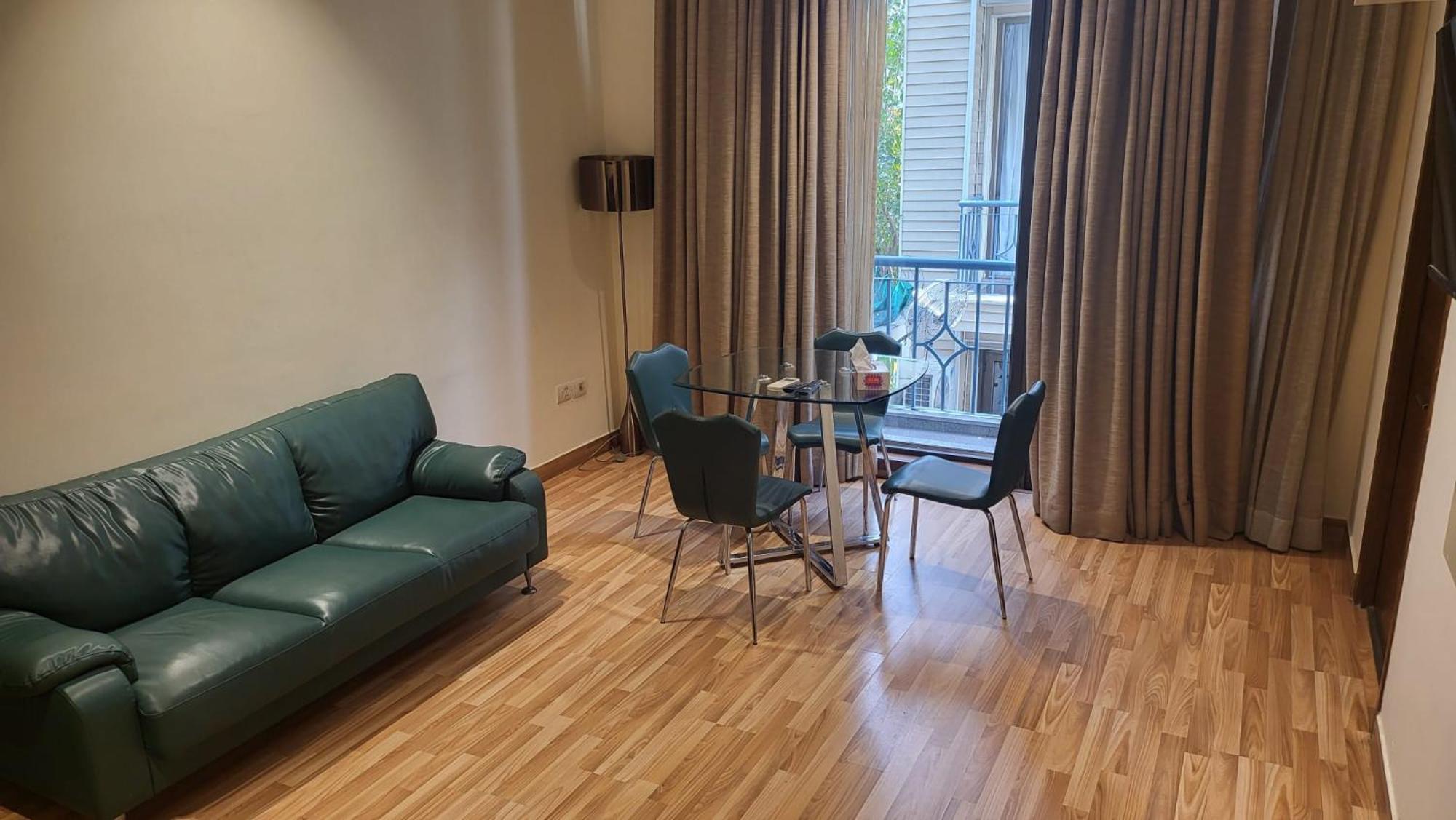 Uds Villa Scandinavian B&B - Next To Vfs Új-Delhi Kültér fotó